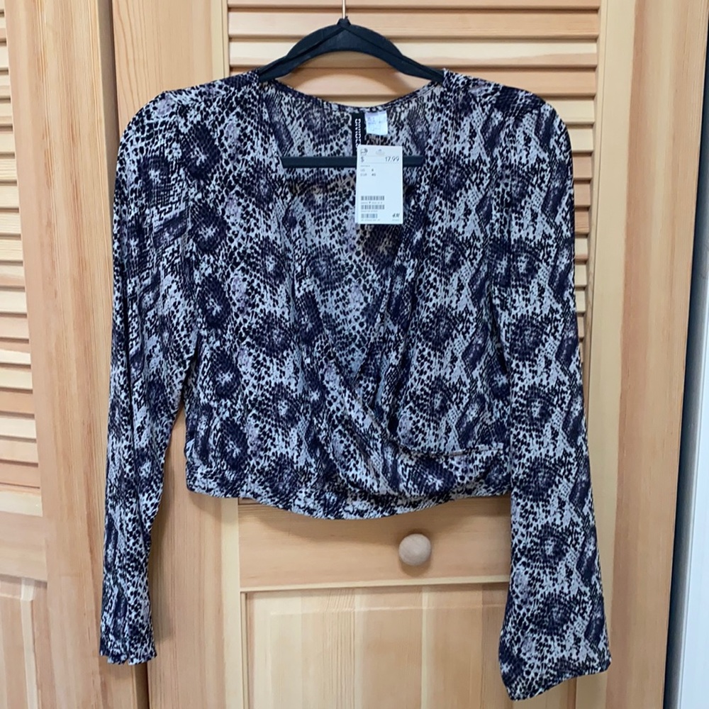 Cropped shirt